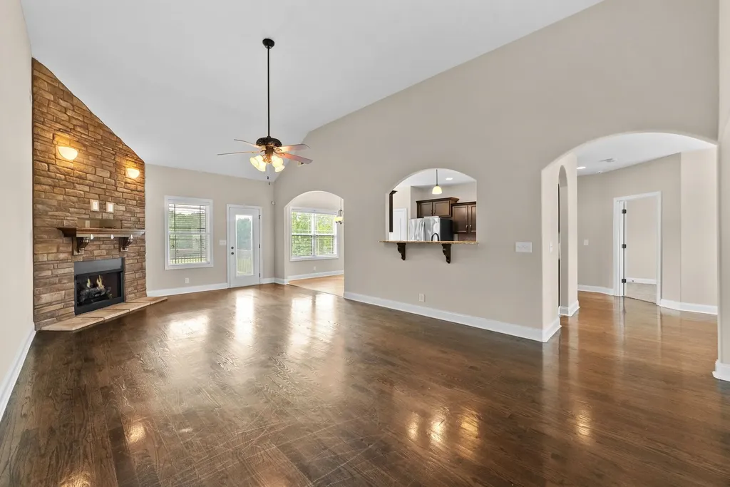 2200 Ellington Gait Drive Clarksville TN 37043