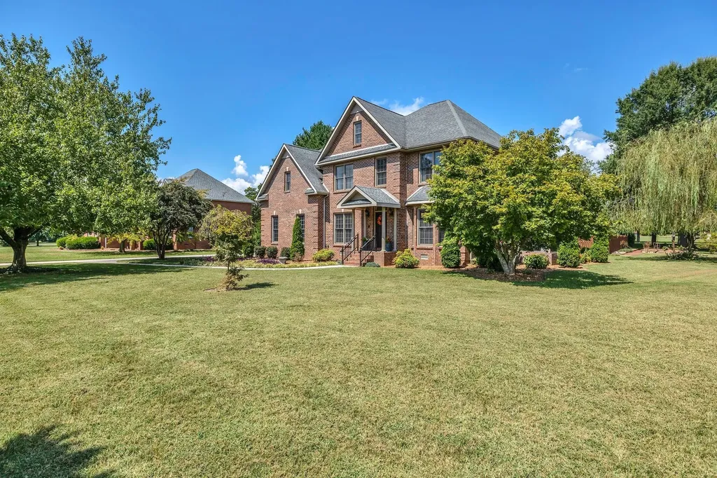 1035 Franklin Heights Drive Winchester TN 37398