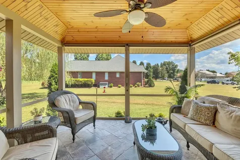1035 Franklin Heights Drive Winchester TN 37398