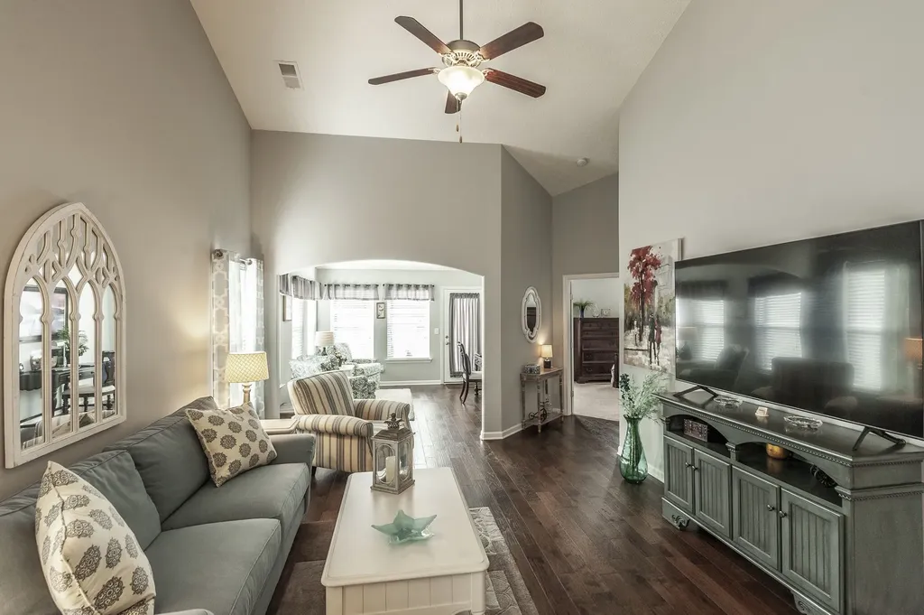 395 Devon Chase Hill Gallatin TN 37066