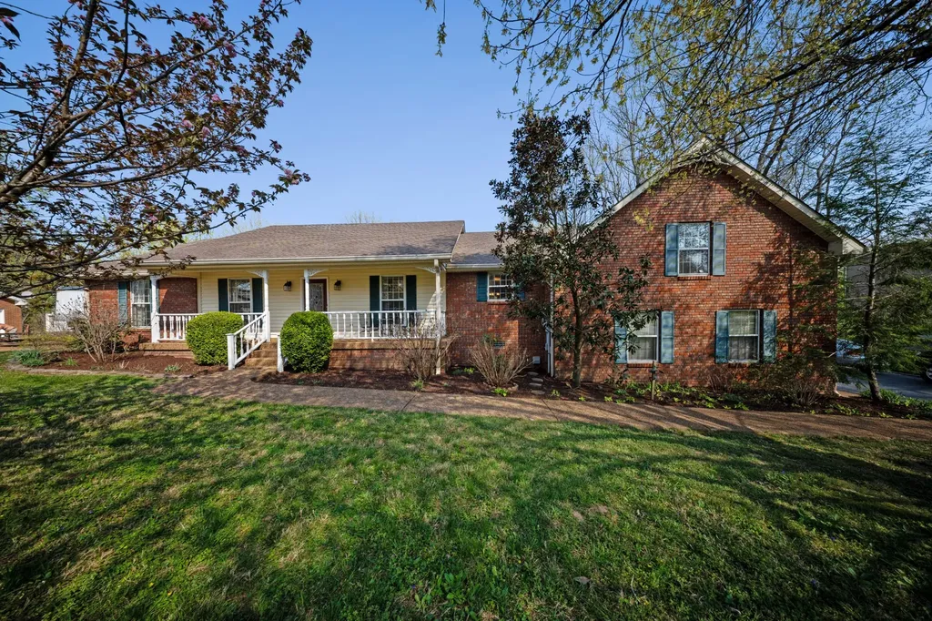 307 Dawn Place Lebanon TN 37087