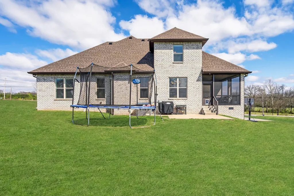 94 Branham Mill Road Gallatin TN 37066