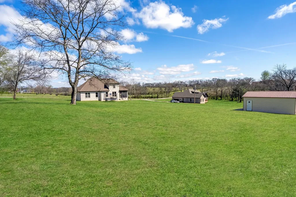 94 Branham Mill Road Gallatin TN 37066