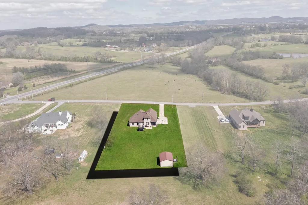 94 Branham Mill Road Gallatin TN 37066
