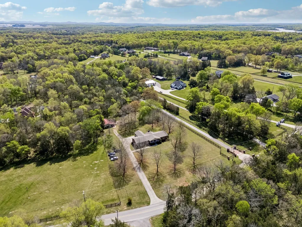 3812 Rockdale Fellowship Road Mount Juliet TN 37122