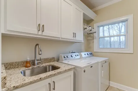 374 Eagle Lake Road Coalmont TN 37313