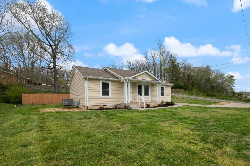 101 Birch Street Dickson TN 37055
