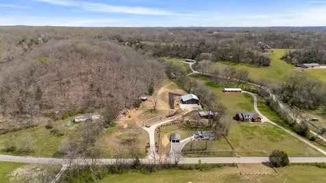 2896 Fly Road Santa Fe TN 38482