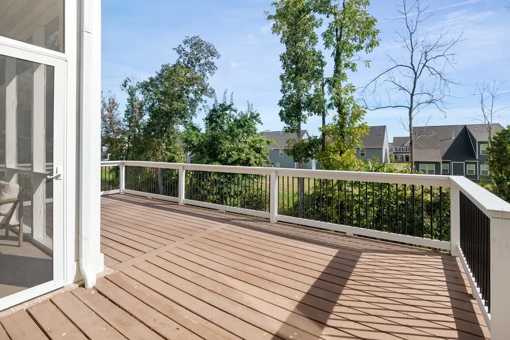 6449 Desmond Avenue Murfreesboro TN 37128