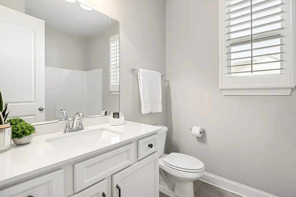 6449 Desmond Avenue Murfreesboro TN 37128