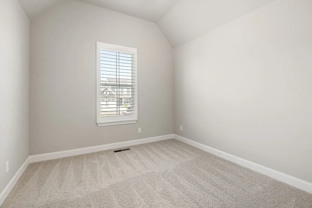 6449 Desmond Avenue Murfreesboro TN 37128