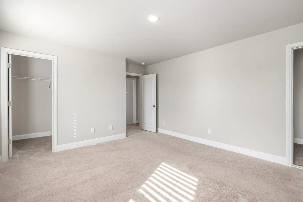 6449 Desmond Avenue Murfreesboro TN 37128