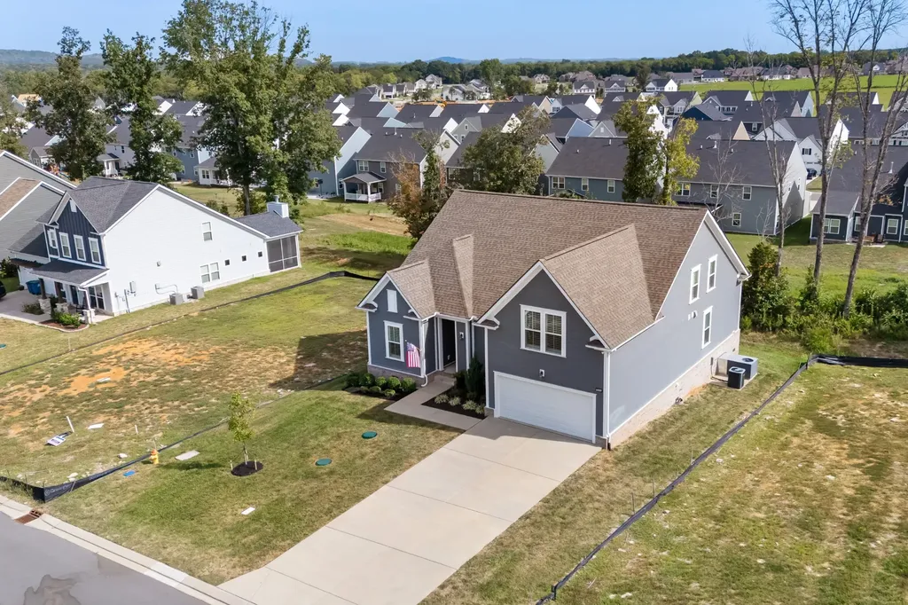 6449 Desmond Avenue Murfreesboro TN 37128