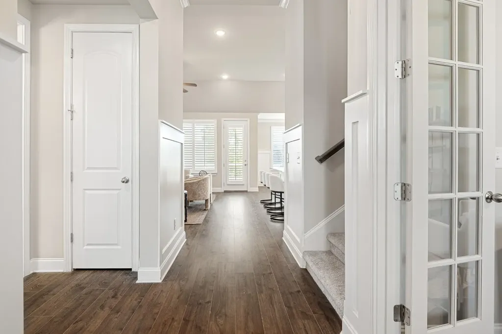 6449 Desmond Avenue Murfreesboro TN 37128