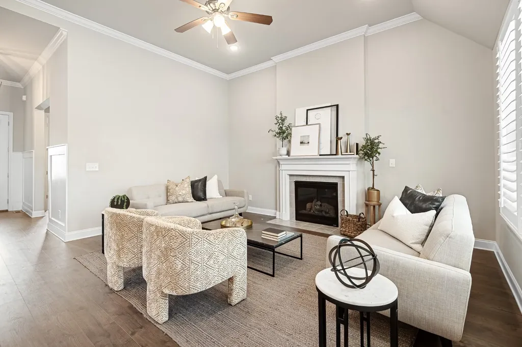 6449 Desmond Avenue Murfreesboro TN 37128