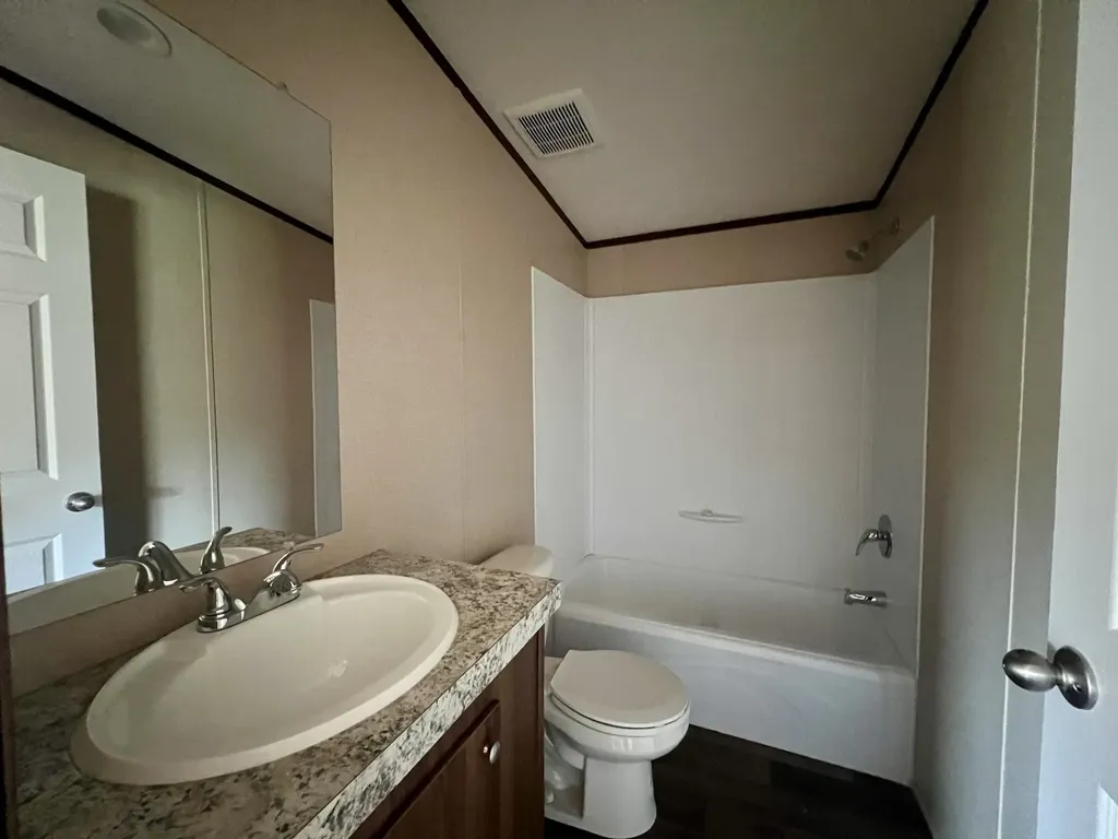 91 S C Street Hillsboro TN 37342