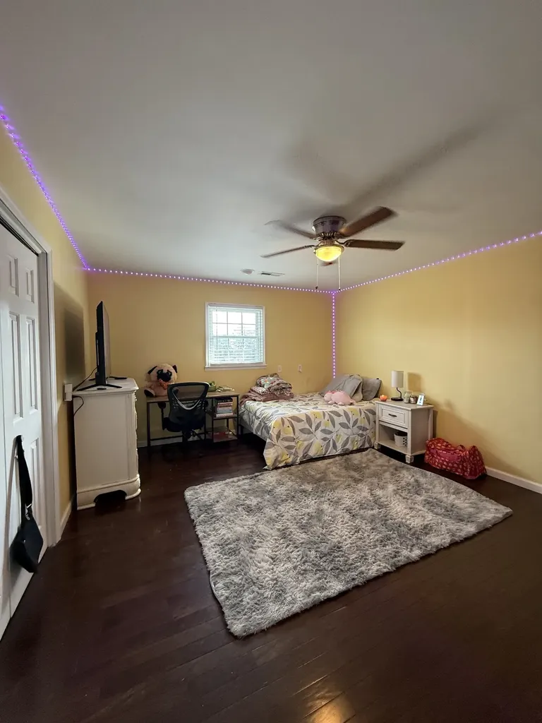 405 Robins St, E Lawrenceburg TN 38464