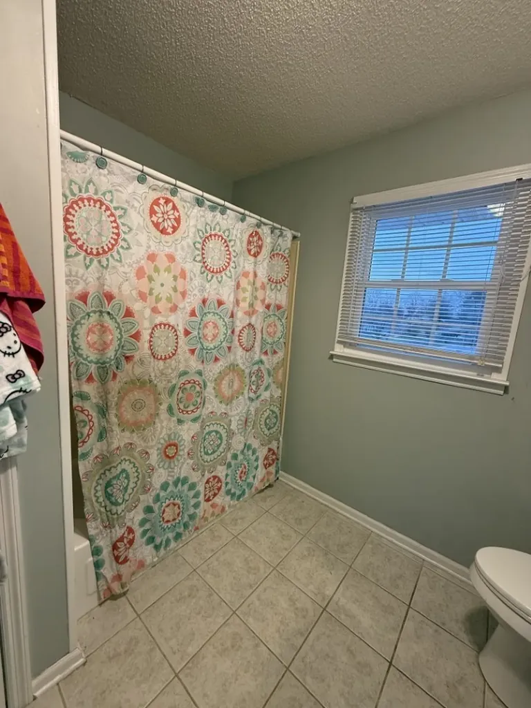 405 Robins St, E Lawrenceburg TN 38464