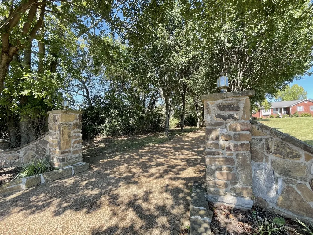 6914 Burkitt Road Antioch TN 37013