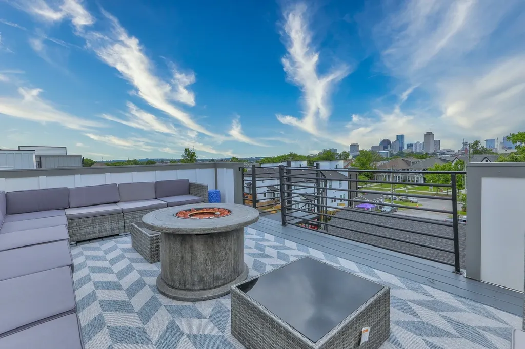 1029 Cheatham Place Nashville TN 37208