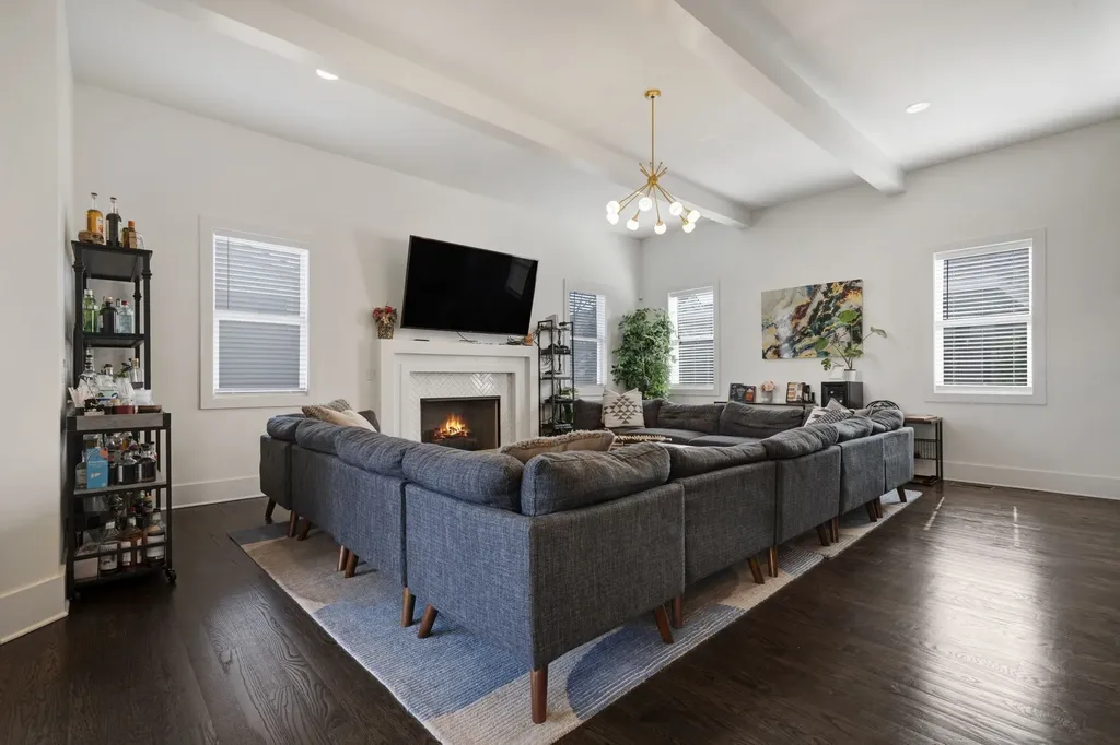 1029 Cheatham Place Nashville TN 37208