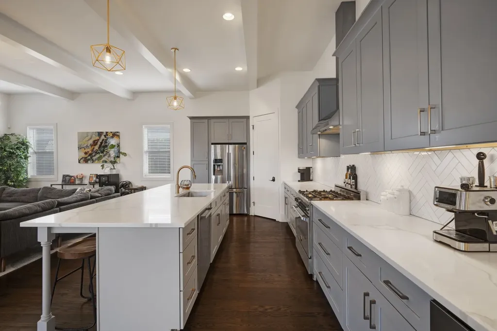 1029 Cheatham Place Nashville TN 37208