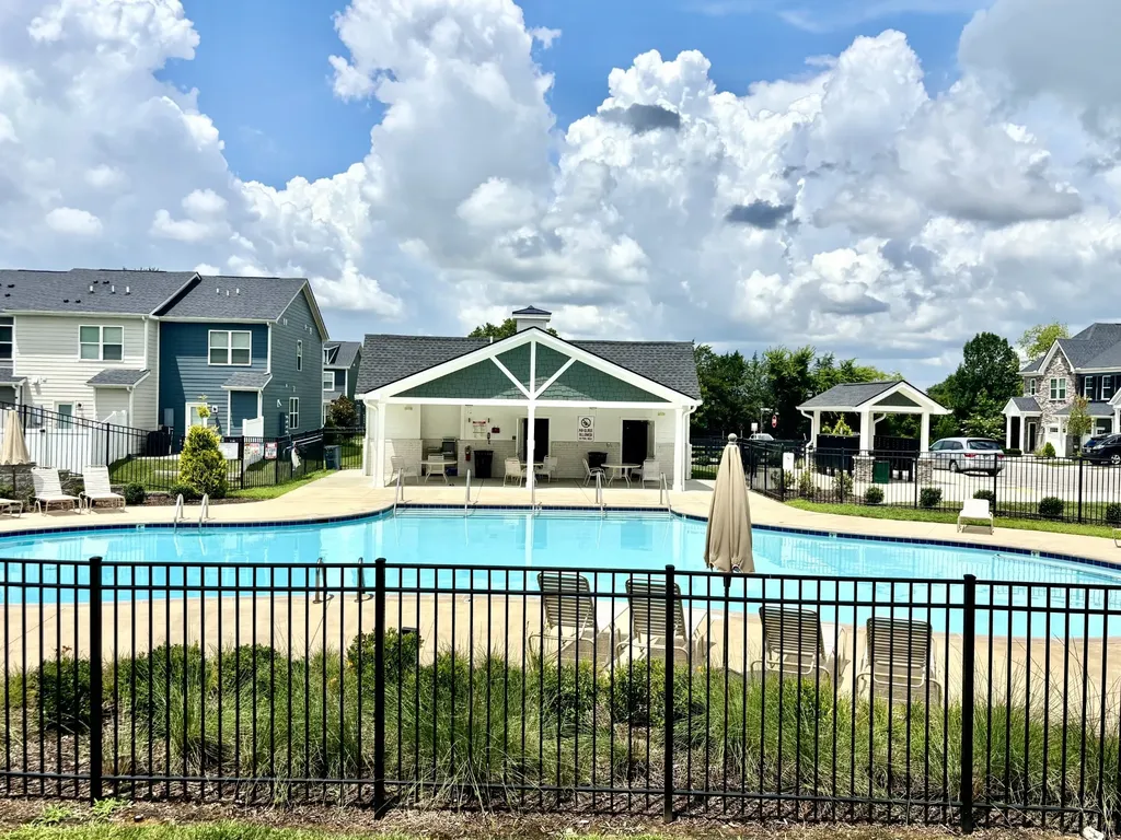 305 Victoria Drive Lebanon TN 37090