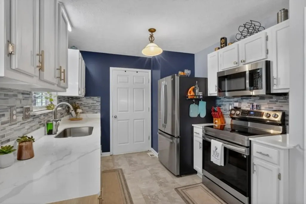 4113 Turners Bend Goodlettsville TN 37072