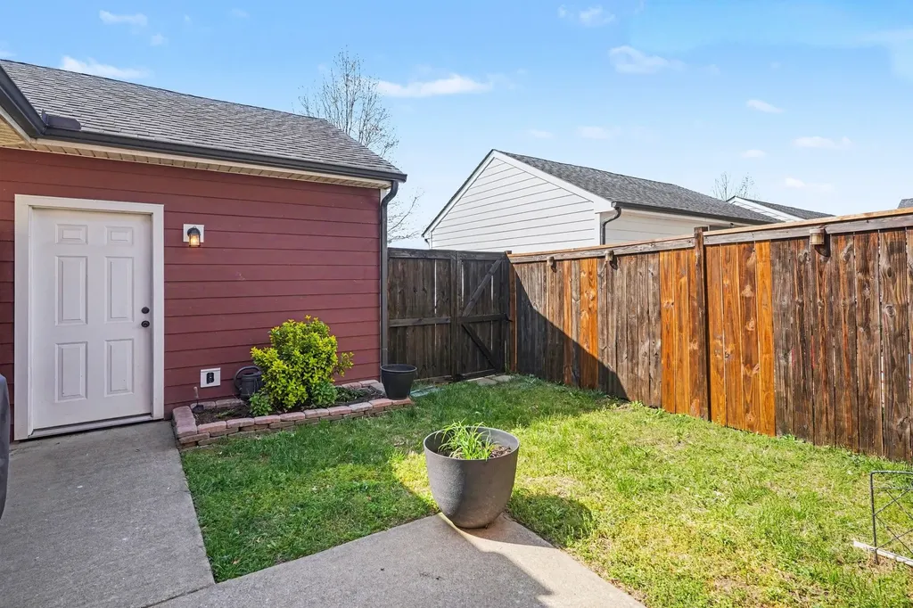 2824 Sterlingshire Drive Murfreesboro TN 37128