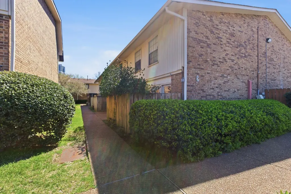 2116 Hobbs Road Nashville TN 37215