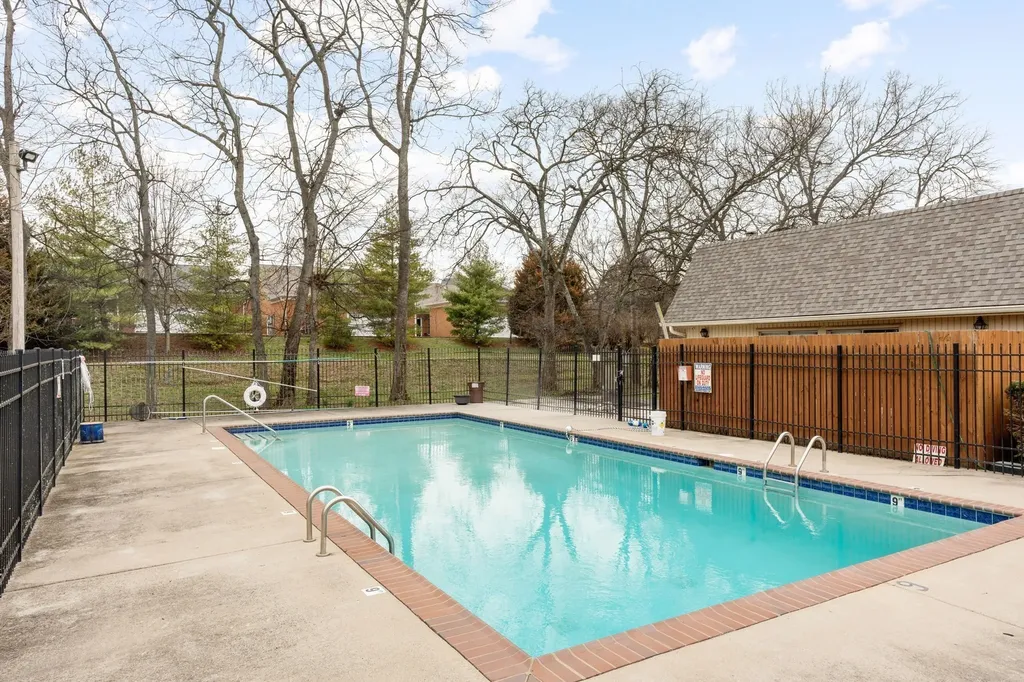 2116 Hobbs Road Nashville TN 37215