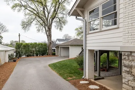 313 W 6th Street Columbia TN 38401