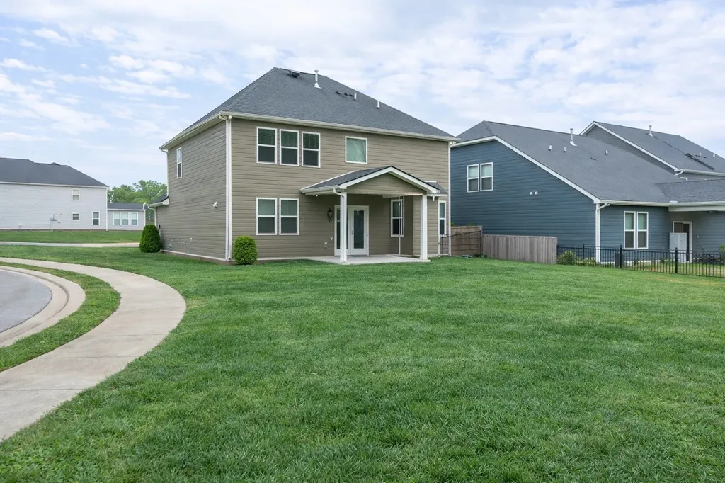 3647 Waterlilly Way Murfreesboro TN 37129
