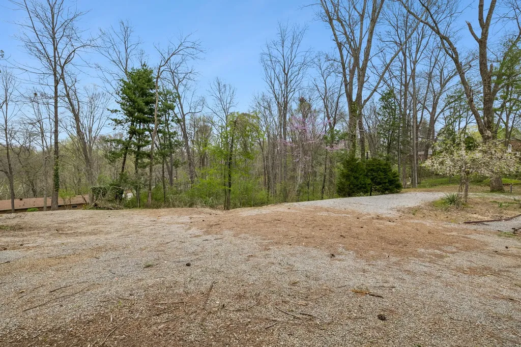 558 Chesterfield Drive Clarksville TN 37043
