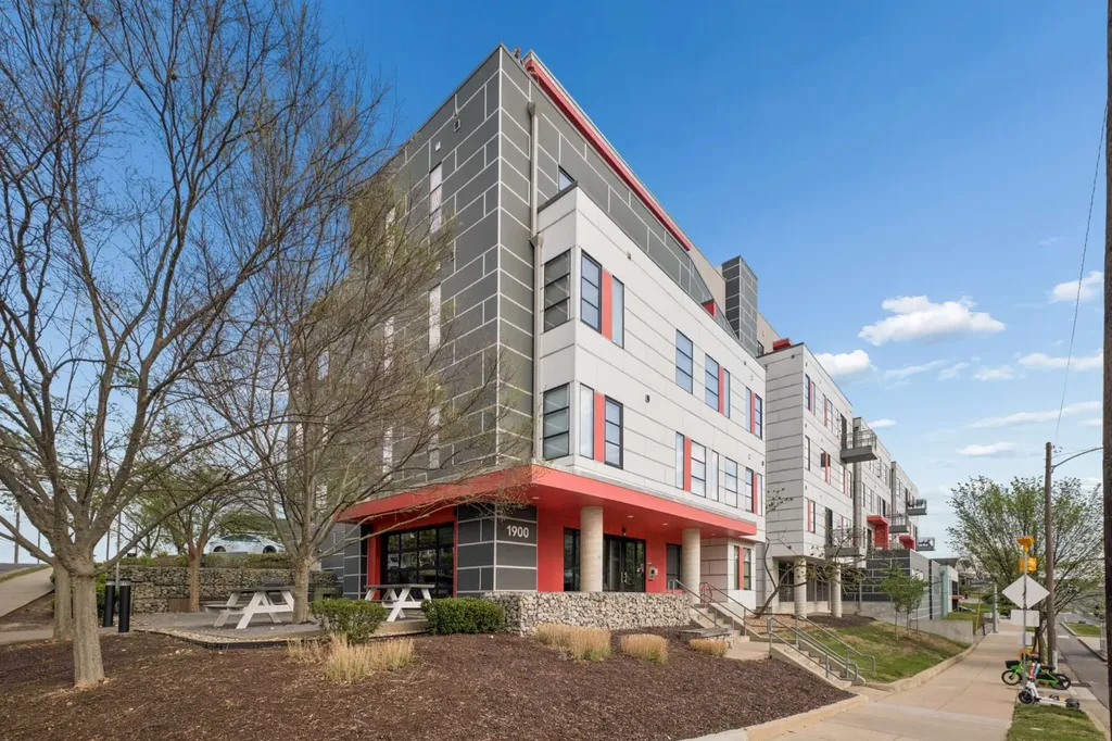1900 12th Ave, S Nashville TN 37203