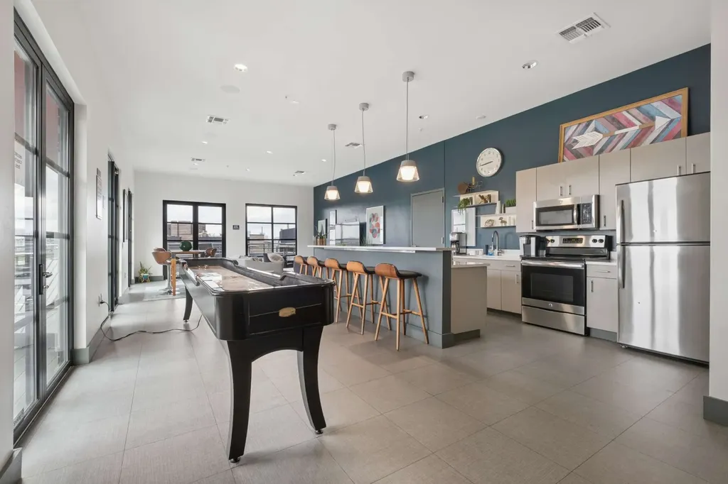 1900 12th Ave, S Nashville TN 37203