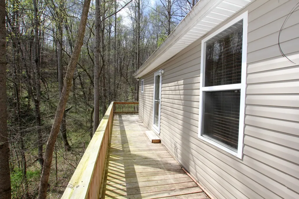 1050 Holiday Haven Drive Smithville TN 37166