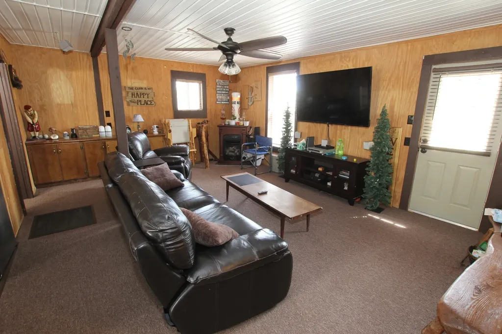 1050 Holiday Haven Drive Smithville TN 37166