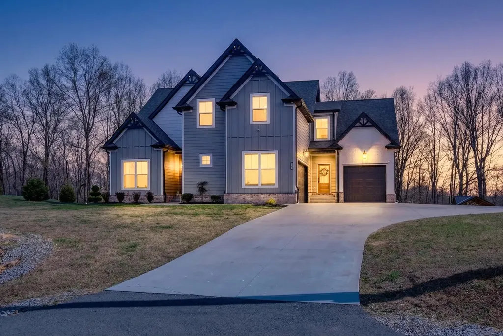 2862 Benton Ridge Road Palmyra TN 37142