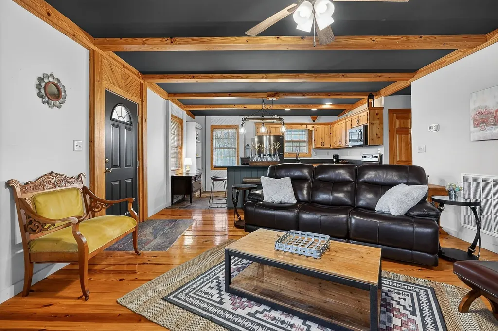 446 Oak Drive Smithville TN 37166