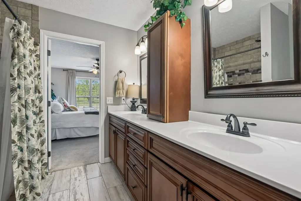 458 Kyson Circle Lafayette TN 37083