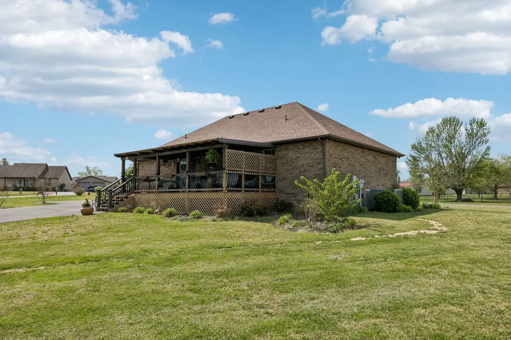 458 Kyson Circle Lafayette TN 37083