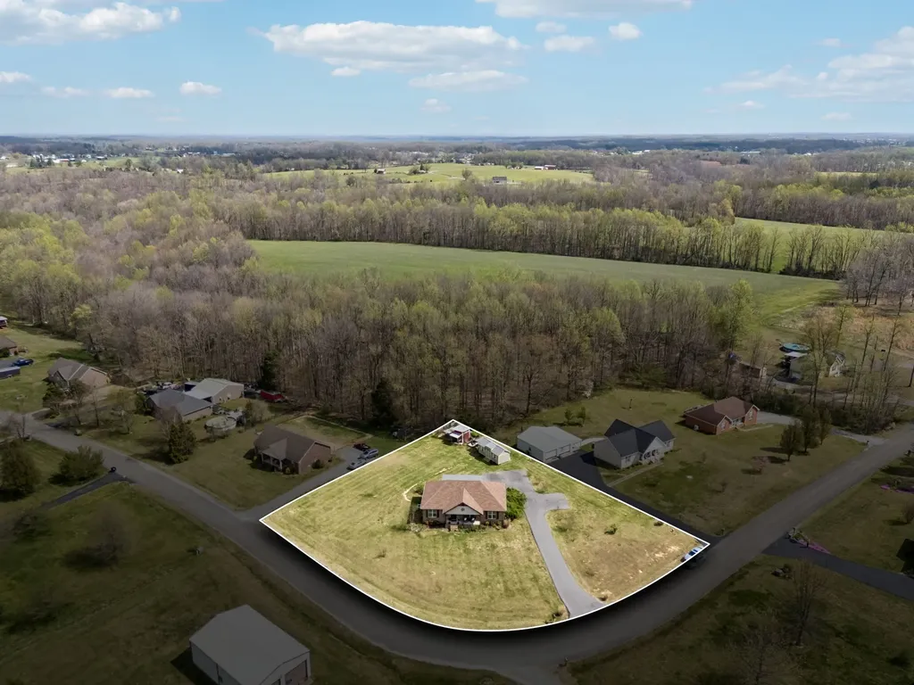 458 Kyson Circle Lafayette TN 37083