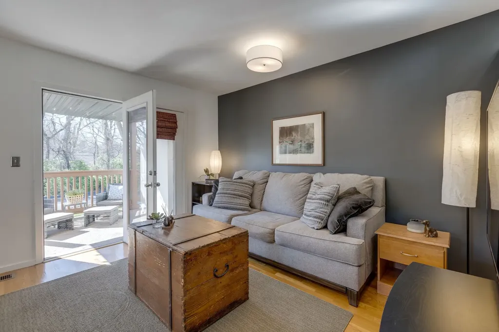 940 Gale Lane Nashville TN 37204