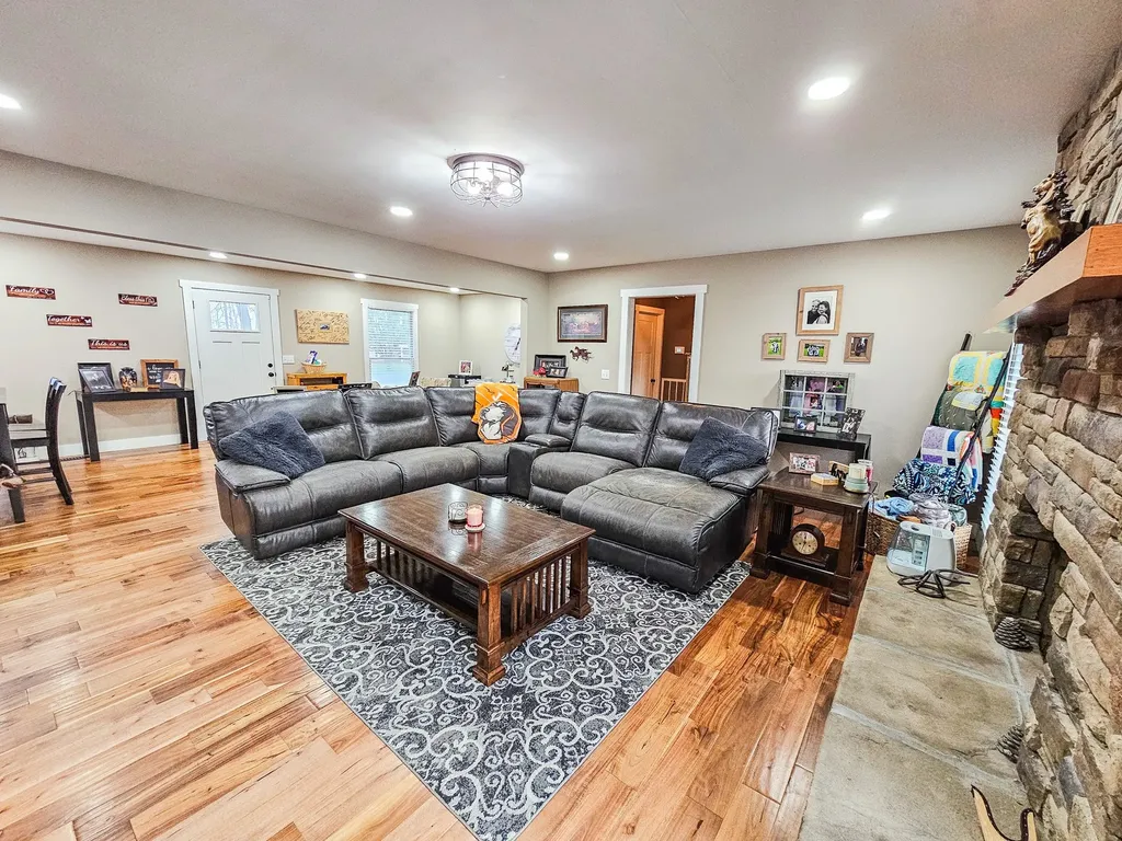 331 Hilltop Drive Shelbyville TN 37160