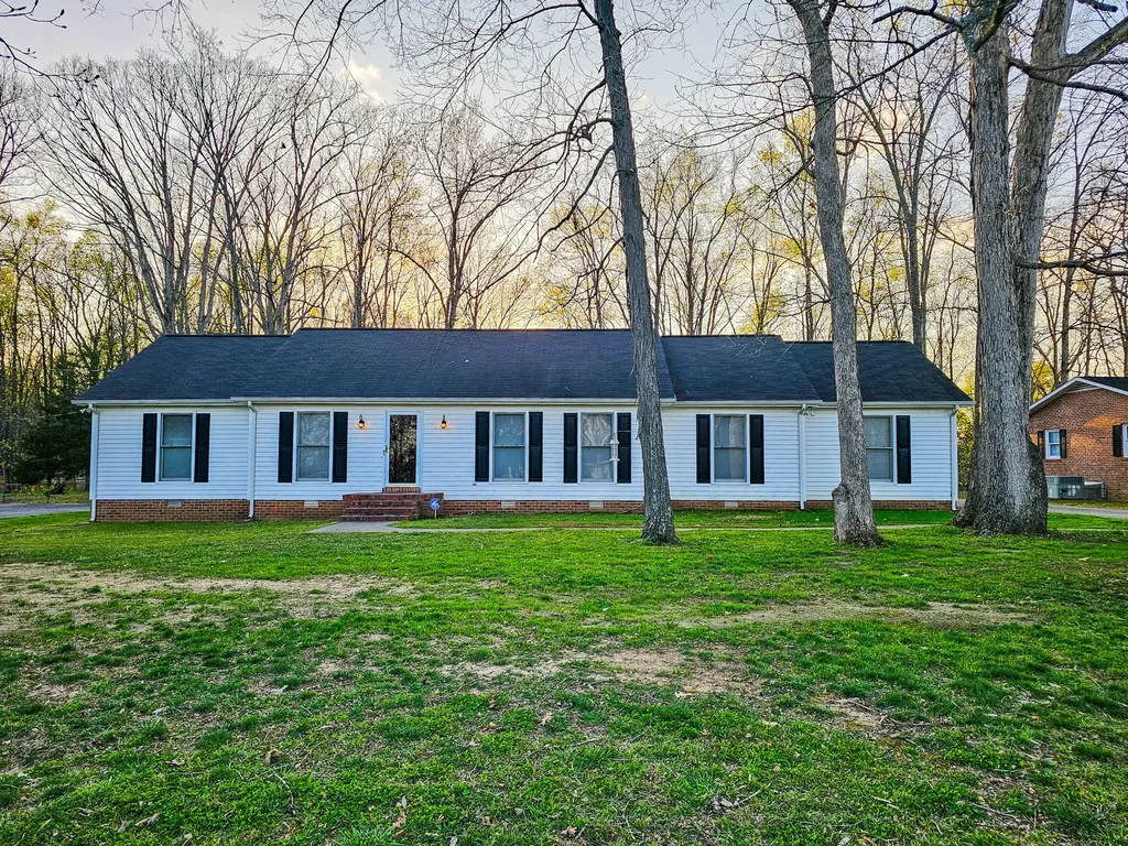 331 Hilltop Drive Shelbyville TN 37160