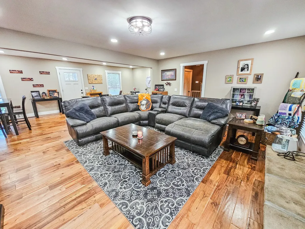 331 Hilltop Drive Shelbyville TN 37160