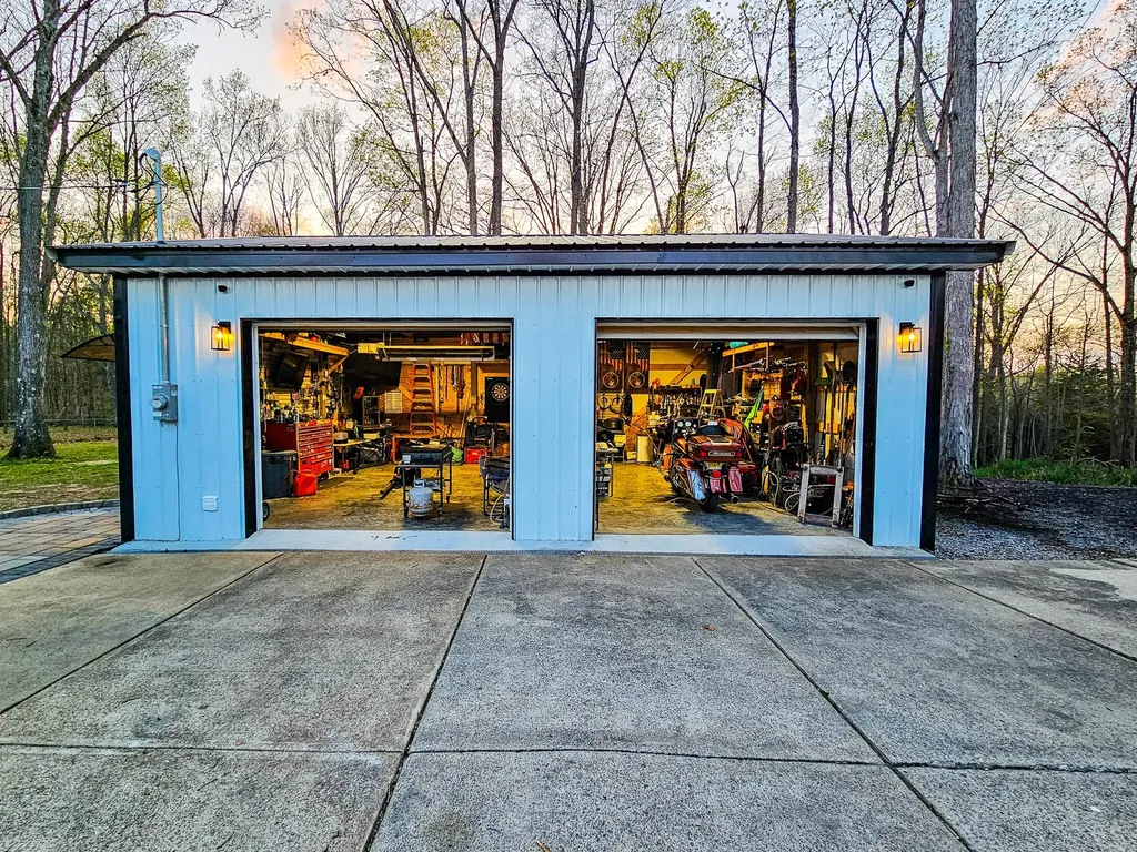 331 Hilltop Drive Shelbyville TN 37160