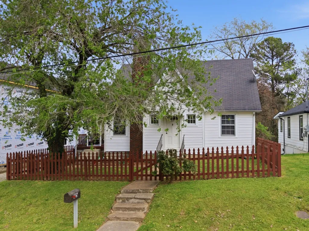 825 Gracey Avenue Clarksville TN 37040