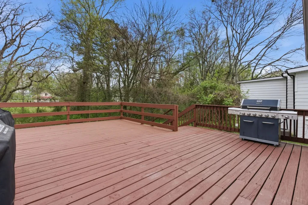825 Gracey Avenue Clarksville TN 37040